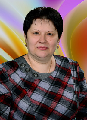 Помощник воспитателя Костенко Елена Геннадьевна